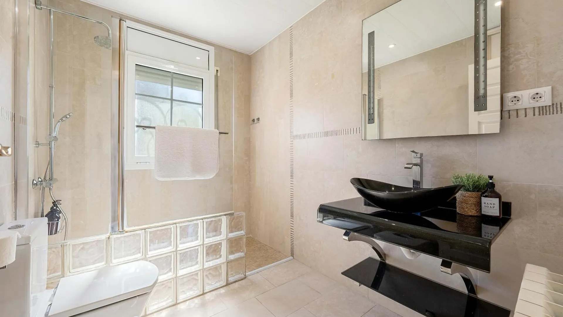 Villa Cristal Miami Playa